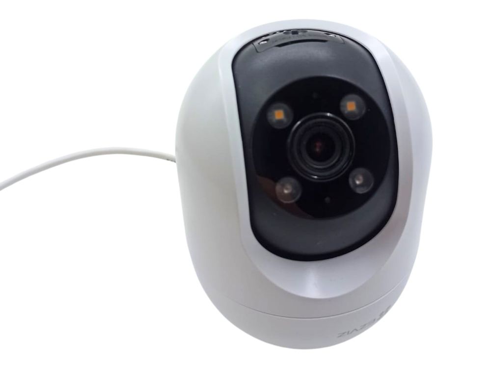 [RESIGILAT] Camera de supraveghere wireless EZVIZ CS-C8c(4WKFL 4mm)-R2 C8c, 2K+, 4mm, PT, Alarma acustica si vizuala, slot MicroSD, Bidirectionala
