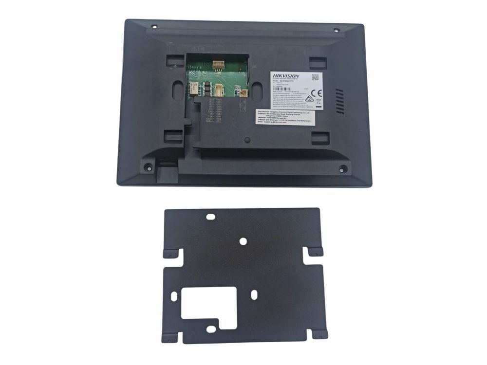 [RESIGILAT] Monitor 7 inch TCP/IP Wireless Hikvision, memorie interna 128 Mb, PoE, DS-KH6320-WTE1(B)-R1