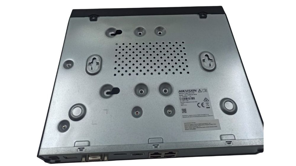 [RESIGILAT] NVR 4 canale PoE 1U Hikvision DS-7104NI-Q1/4P/M(D) -R1, pana la 6MP, 1 port SATA