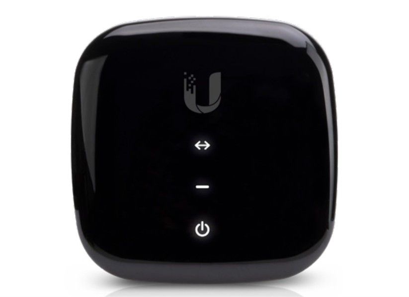 [RESIGILAT] Ubiquiti UFiber Active Ethernet, Media convertor UF-AE-R1, 1 port SFP, 1 port RJ45, 24V PoE pasiv