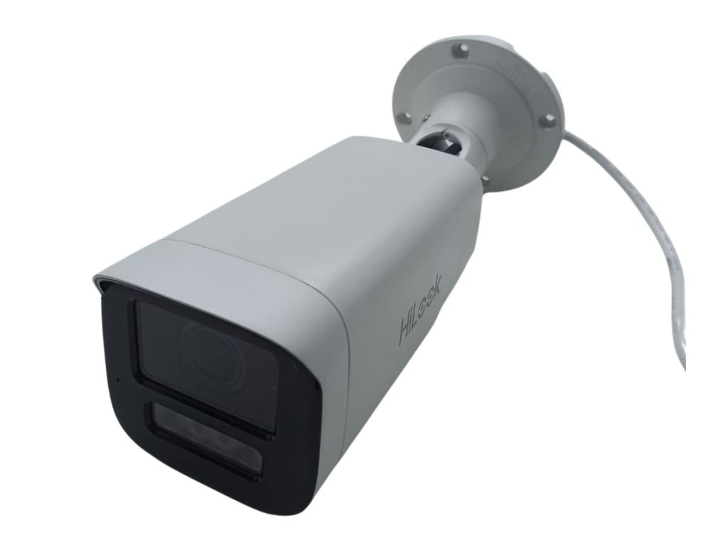 [RESIGILAT] Camera IP exterior Hikvision HiLook IPC-B640HA-LZU/SL(2.8-12mm)-R1, 4MP, Iluminare Duala, varifocala 2.8-12mm, Audio, PoE, IP67