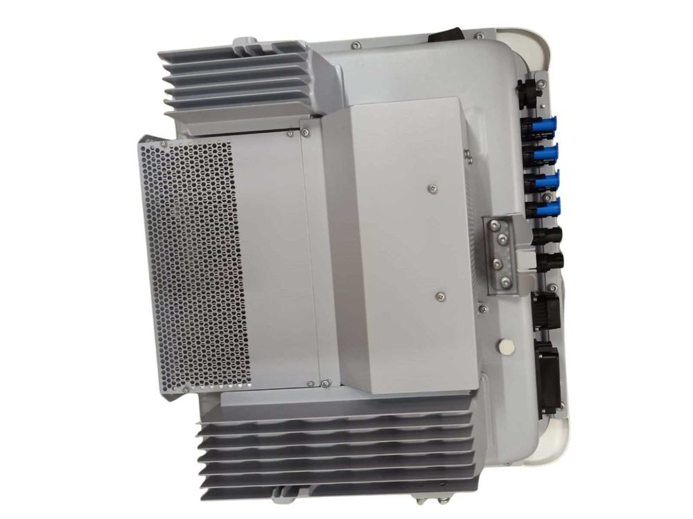 [RESIGILAT] Invertor pentru sistem fotovoltaic Huawei SUN2000-25K-MB0-R1, 25KW, eficienta 98.4%, IP66