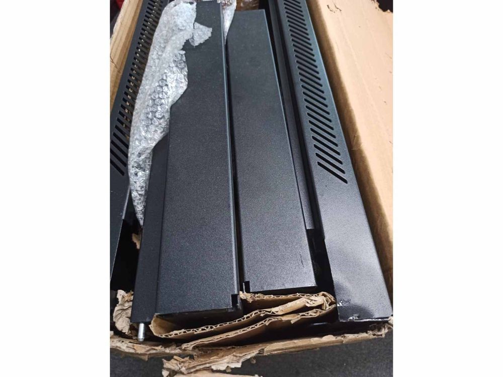 [RESIGILAT] Rack 6U de perete, 600x600, yala cu cheie, usa de sticla securizata, Safer SAF-WMA-6606-R2