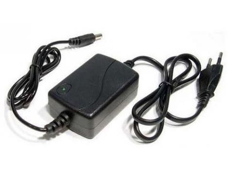 [RESIGILAT] Alimentator camera supraveghere 12V 2A in comutatie