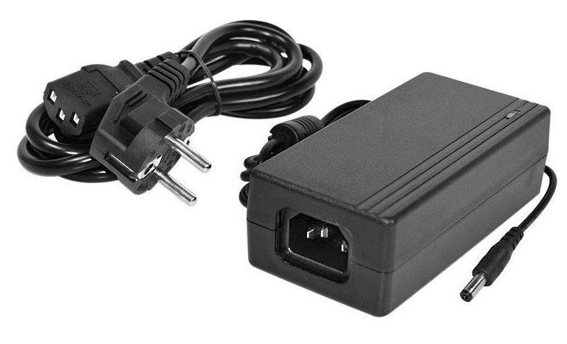 ALIMENTATOR CAMERE SUPRAVEGHERE 12V 8A IN COMUTATIE