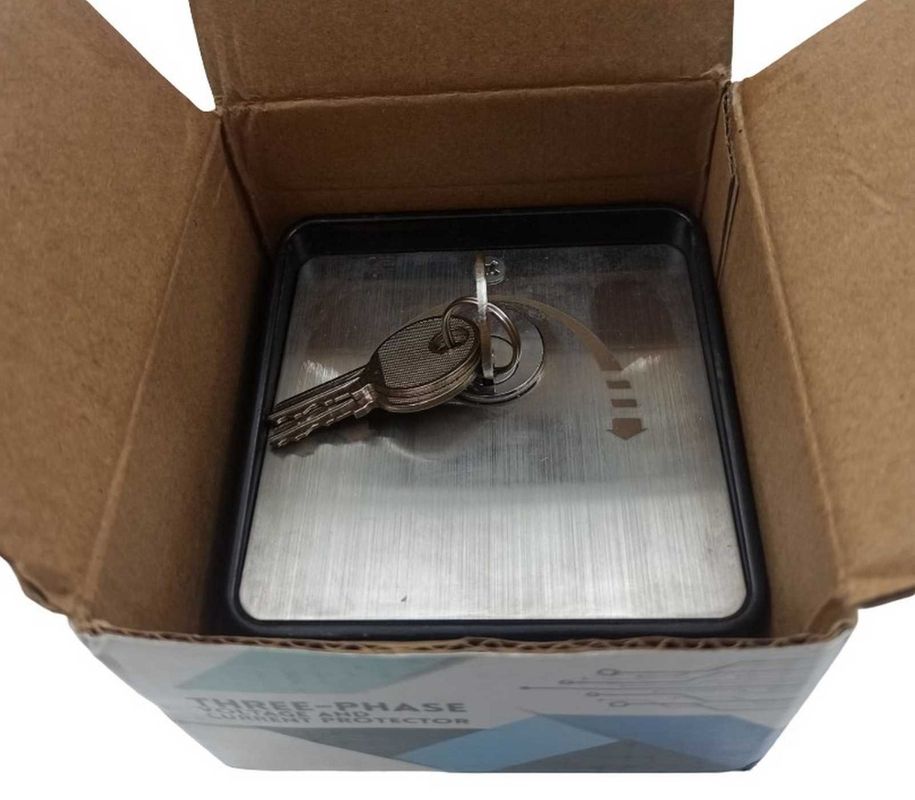 [RESIGILAT] Buton aplicabil cu cheie, sistem revenire automata, contact de tip NO si NC, 16A 240V, pentru interior, negru, YKS-803D2-R1