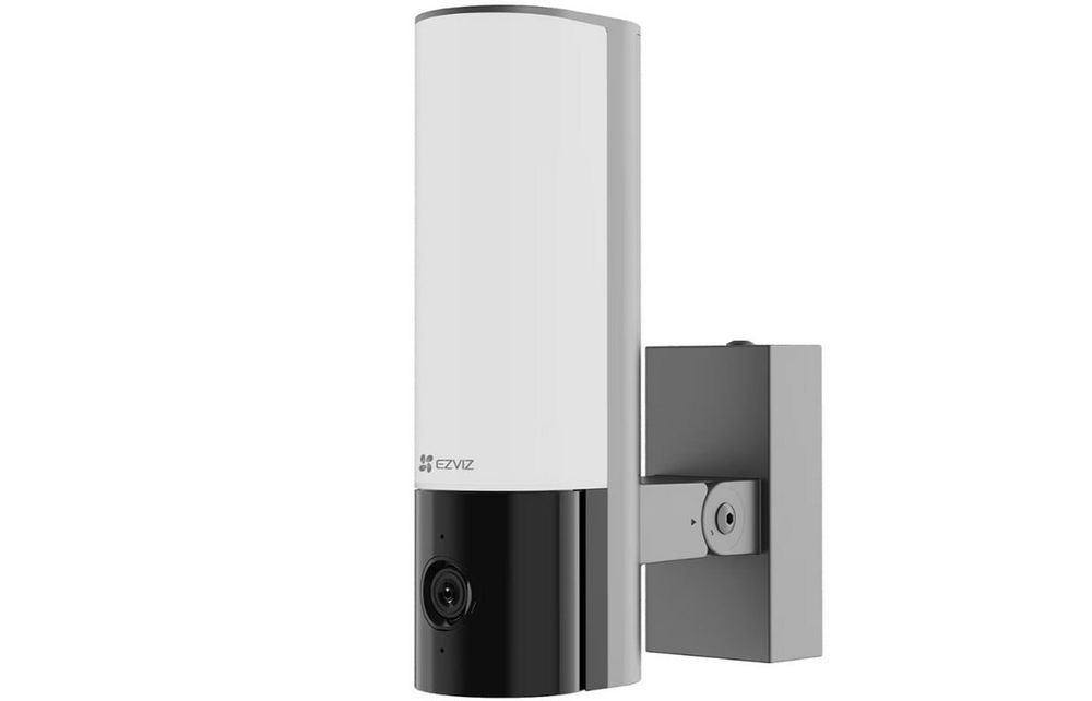 Camera supraveghere IP Wi-Fi 6 Ezviz EL3, cu lampa LED 780LM, 2K, 2.8mm, IR 15m, Alarma, slot microSD, IP65, CS-EL3(3WFL2.8mm)