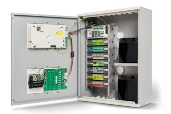 Centrala detectie incendiu adresabila INIM PREVIDIA216, 2 bucle extensibile la 16, 240 adrese/bucla, LCD tactil, Ethernet, Modbus
