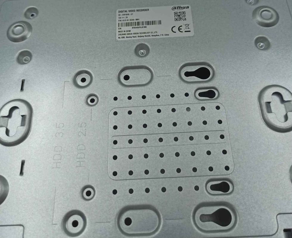 [RESIGILAT] XVR 16 canale Penta-brid Dahua XVR1B16-I/T-R1, WizSense, 1080N, latime banda 64Mbps, 1 port SATA