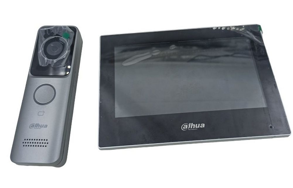 [RESIGILAT] Kit videointerfon Dahua IP,  2 MP, Wi-Fi, PoE, mifare 13.56 MHz, MicroSD, H.265, monitor 7inch TFT, IP65, KTW02-R1