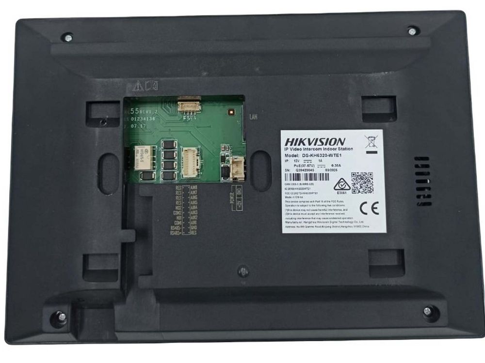 [RESIGILAT] Kit videointerfon IP, Hikvision DS-KIS603-P(C)-R2, 2MP Full HD, PoE, monitor wireless