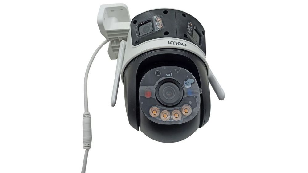 [RESIGILAT] Camera supraveghere Imou Cruiser Triple IPC-S7UP-11M0WED-R2, 3+3+5MP, 3.6 - 6mm, Wi-Fi, iluminare duala, 8x zoom, rotire si inclinare din aplicatie, audio bidirectional, urmarire automata 2 sloturi microSD