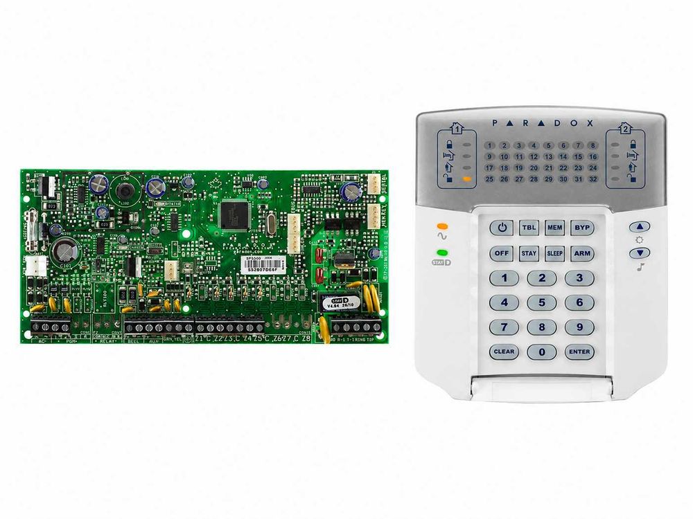 Kit centrala alarma analogica Paradox Spectra SP5500 cu Tastatura K32, Iluminare 5-32 zone, 2 partitii, 32 coduri
