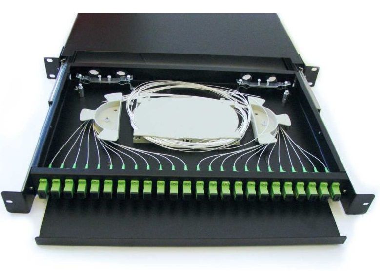 Patch Panel pentru fibra optica rackabil, 1U 19", 24x SC/APC + 24x Pigtail,  APP06-24-SC/APC-FULL
