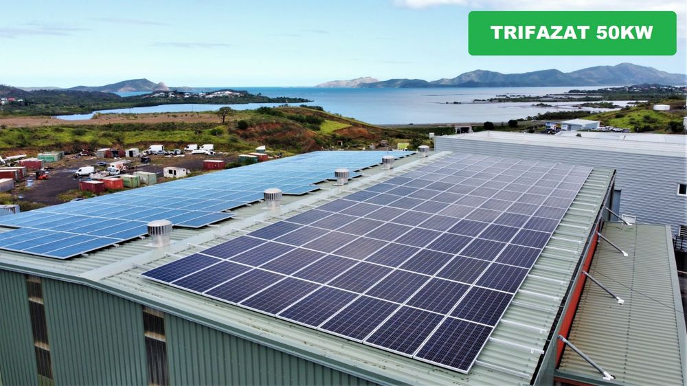 Sistem complet cu 110 panouri solare fotovoltaice 49.5 kW, Growatt ON-GRID 50 kW, prinderi pentru tigla metalica si accesorii incluse