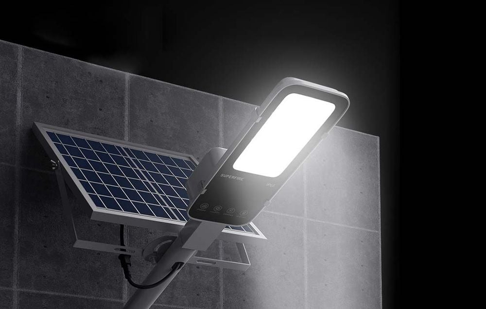 Lampa LED iluminat stradal 897W cu panou solar si acumulator - A2t.ro