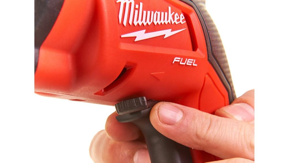 Masina de insurubat cu accesoriu Milwaukee M18, 1/4inch Hex, 13Nm