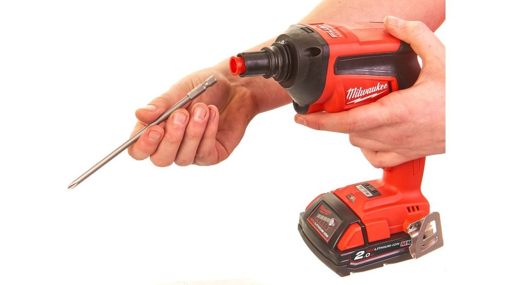 Masina de insurubat cu accesoriu Milwaukee M18, 1/4inch Hex, 13Nm