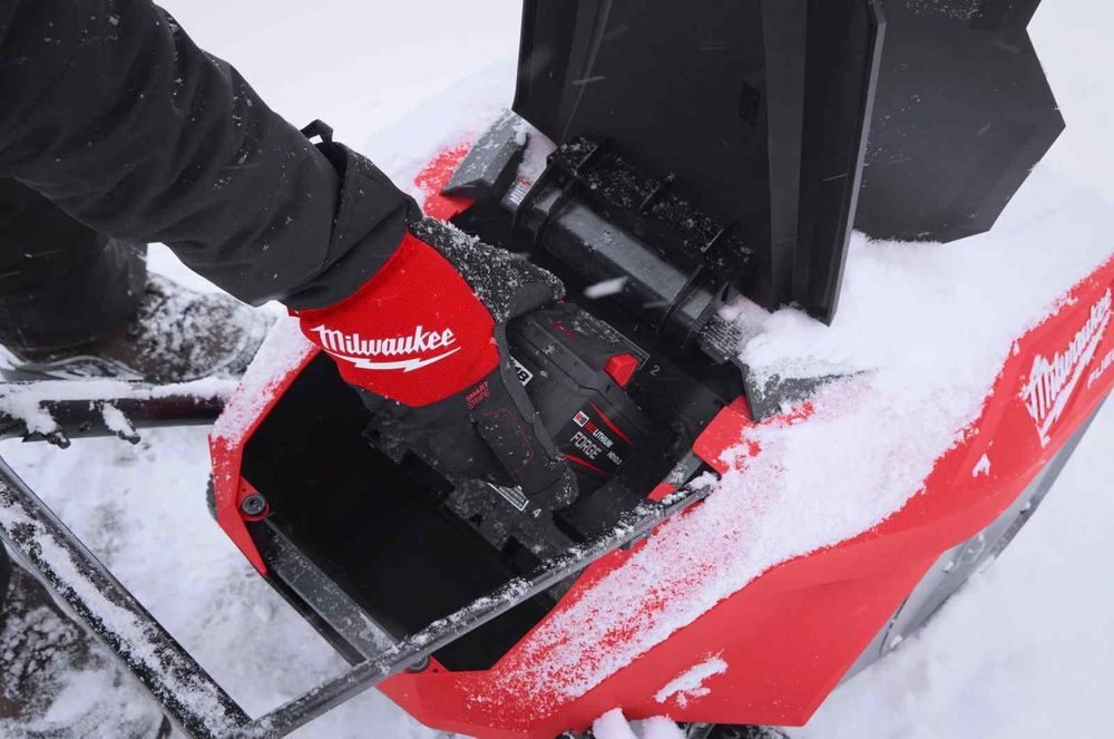 Freza de zapada Milwaukee M18 FUEL cu expulzare directa, 2x