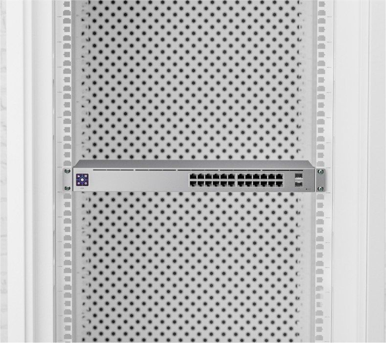 Switch Ubiquiti UniFi, 24 porturi Gigabit, 2 SFP, Layer 2, managed