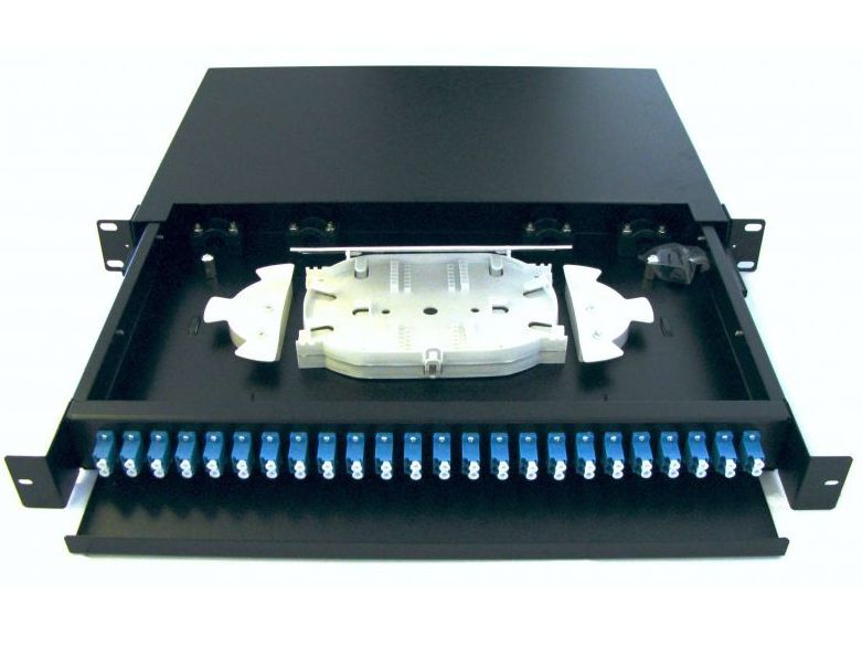 Patch Panel pentru fibra optica, 24x LC/UPC Duplex + 48x Pigtail +