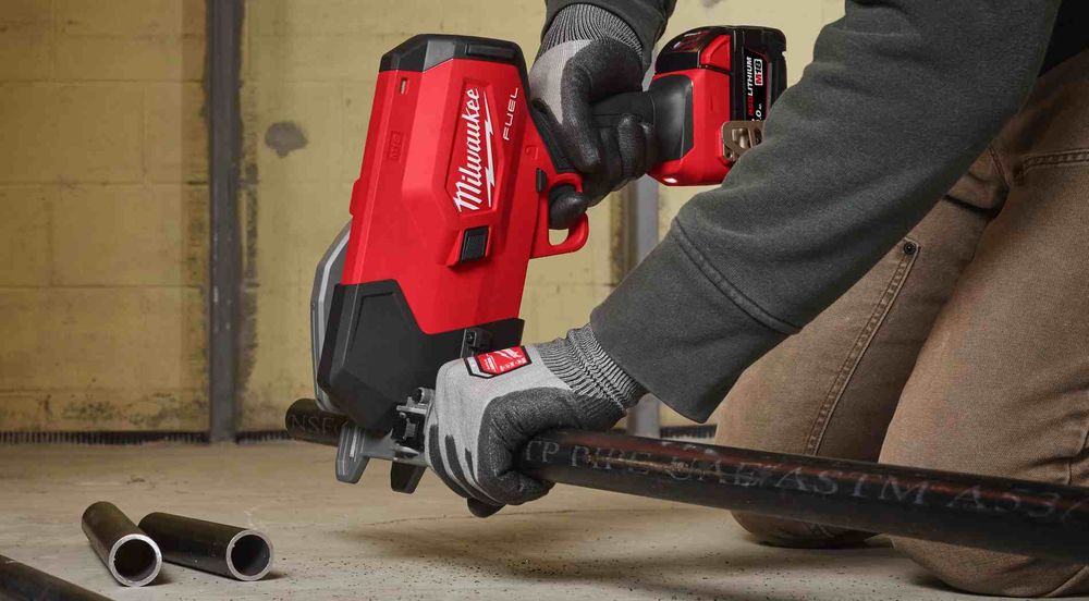 Taietor de teava de otel M18 FUEL Milwaukee, cu acumulator 5Ah