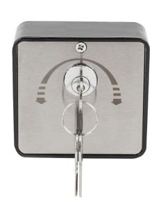 Buton aplicabil cu cheie, sistem revenire automata, contact de tip NO si NC, 16A 240V, pentru interior, negru, YKS-803D2