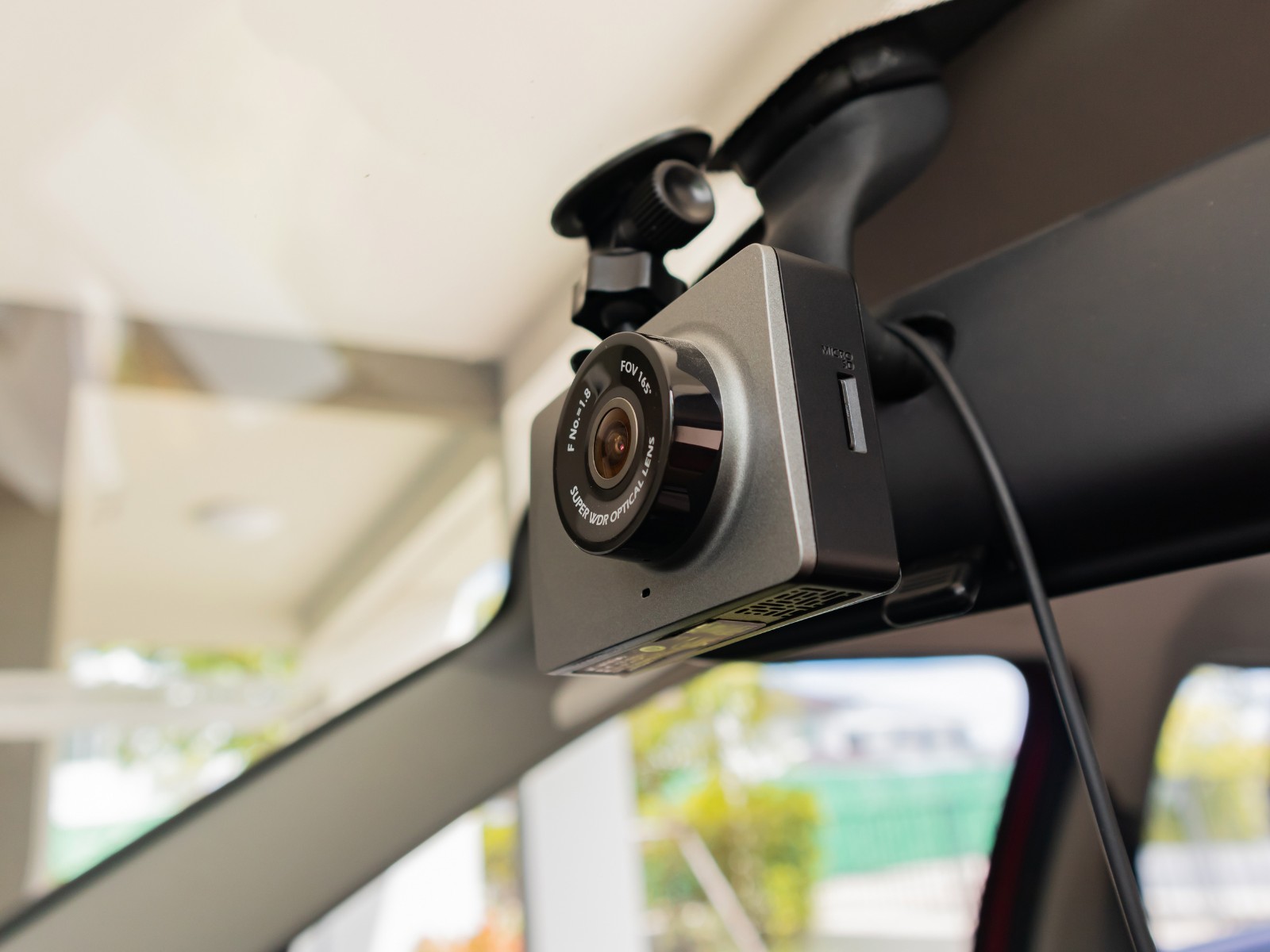 Camera de bord, vedere laterala