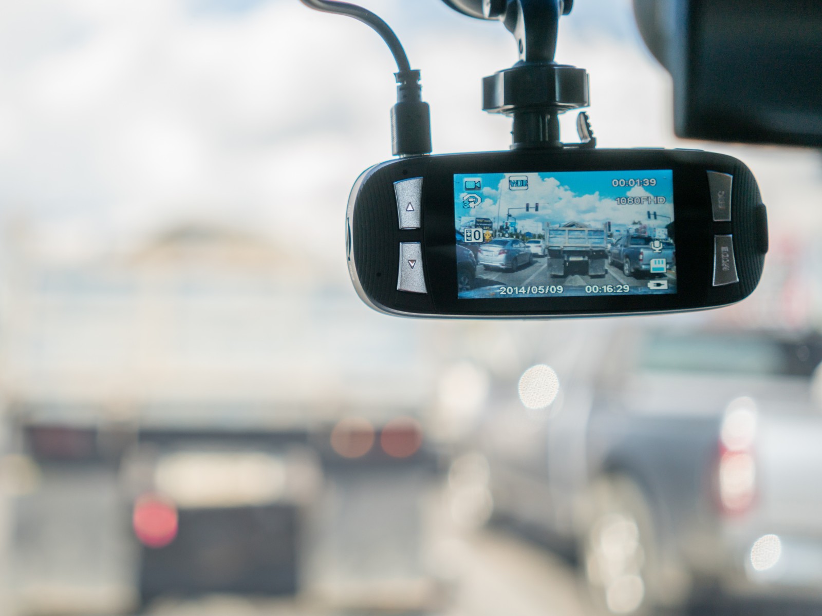 Camera video de bord cu montare pe parbriz