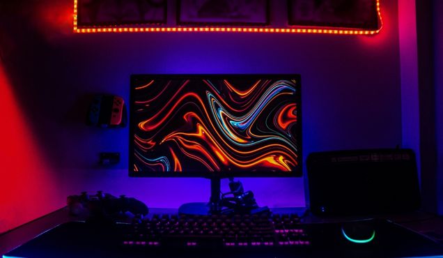 Monitor gaming pentru calculator cu imagine fluida