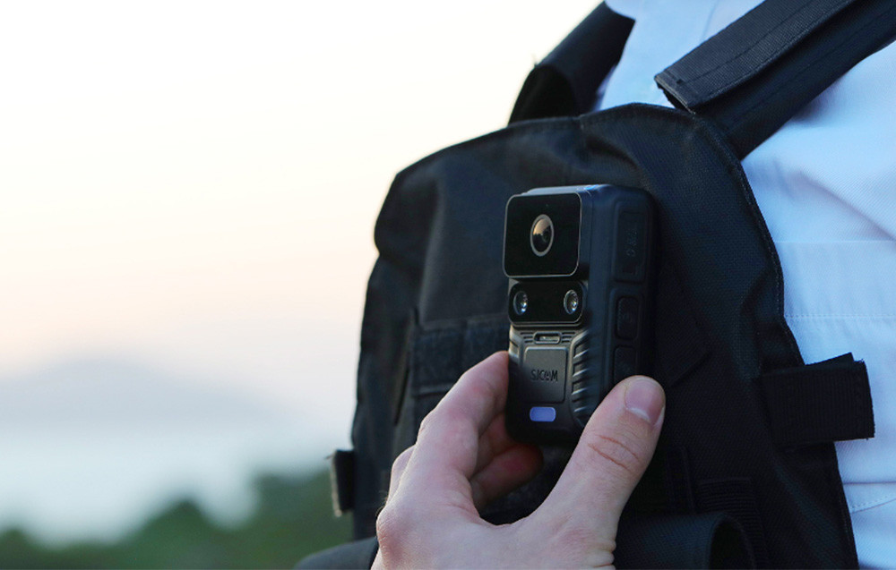 GPS incorporat Body-Camera 4K Wi-Fi pentru Politie, Paza si alte servicii speciale de securitate SJCAM A50, 20 MP, LED+IR, Microfon, I65