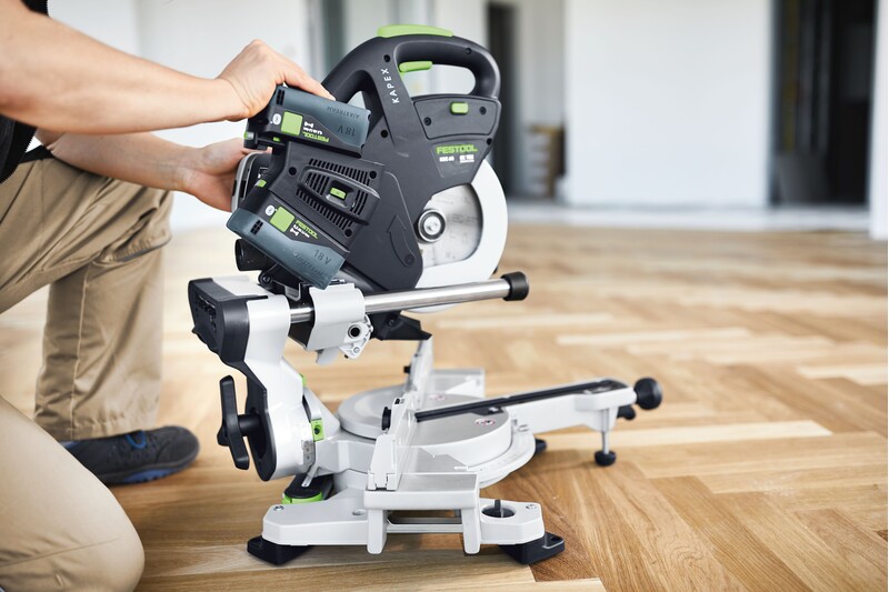 Fierastrau circular stationar Festool KAPEX KSC 60 EB Basic, cu sanie si acumulator dublu, motor fara perii, 577775