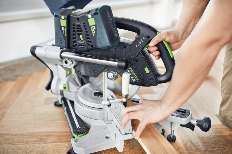 Fierastrau circular stationar Festool KAPEX KSC 60 EB Basic, cu sanie si acumulator dublu, motor fara perii, 577775