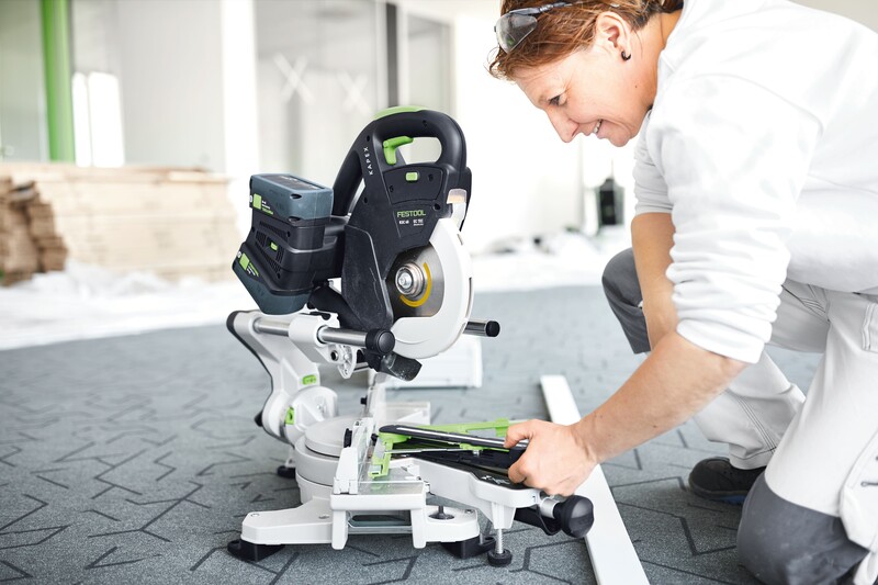 Fierastrau circular stationar cu sanie acumulator si set Festool KAPEX KSC 60 EB 5.0 I-UG-set, 2x acumulatori 18V, motor fara perii, 577958