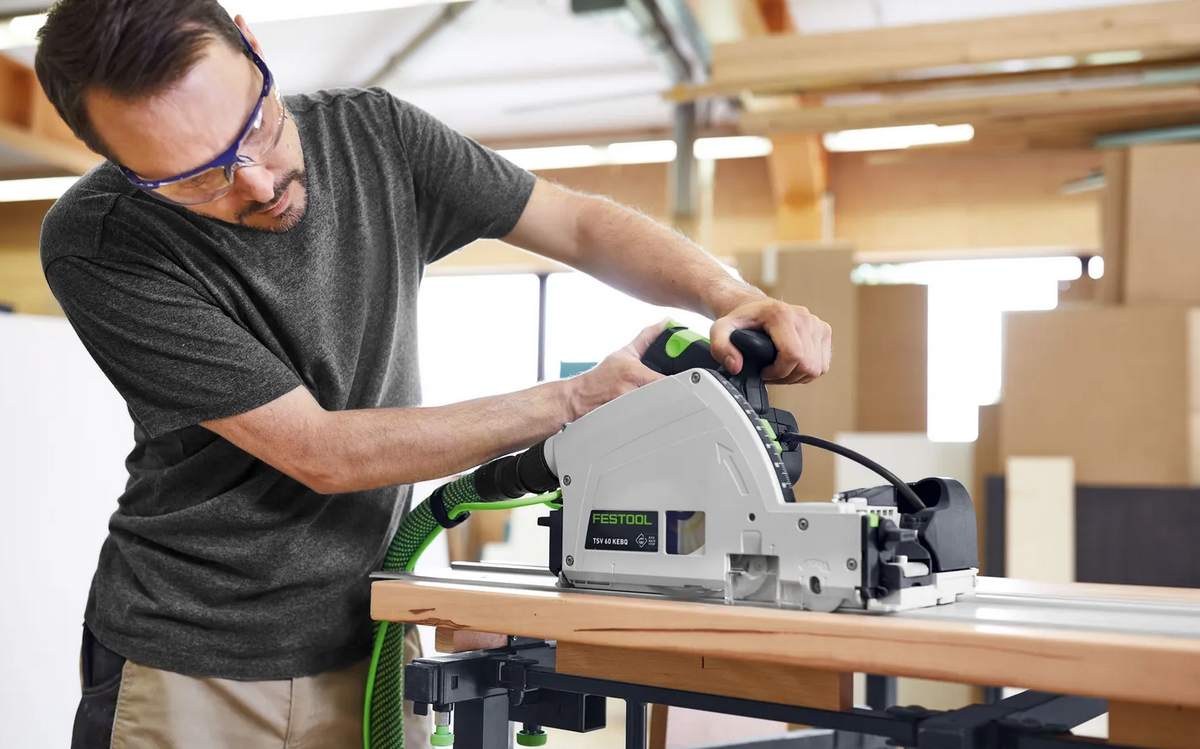 utilizare fierastrau festool