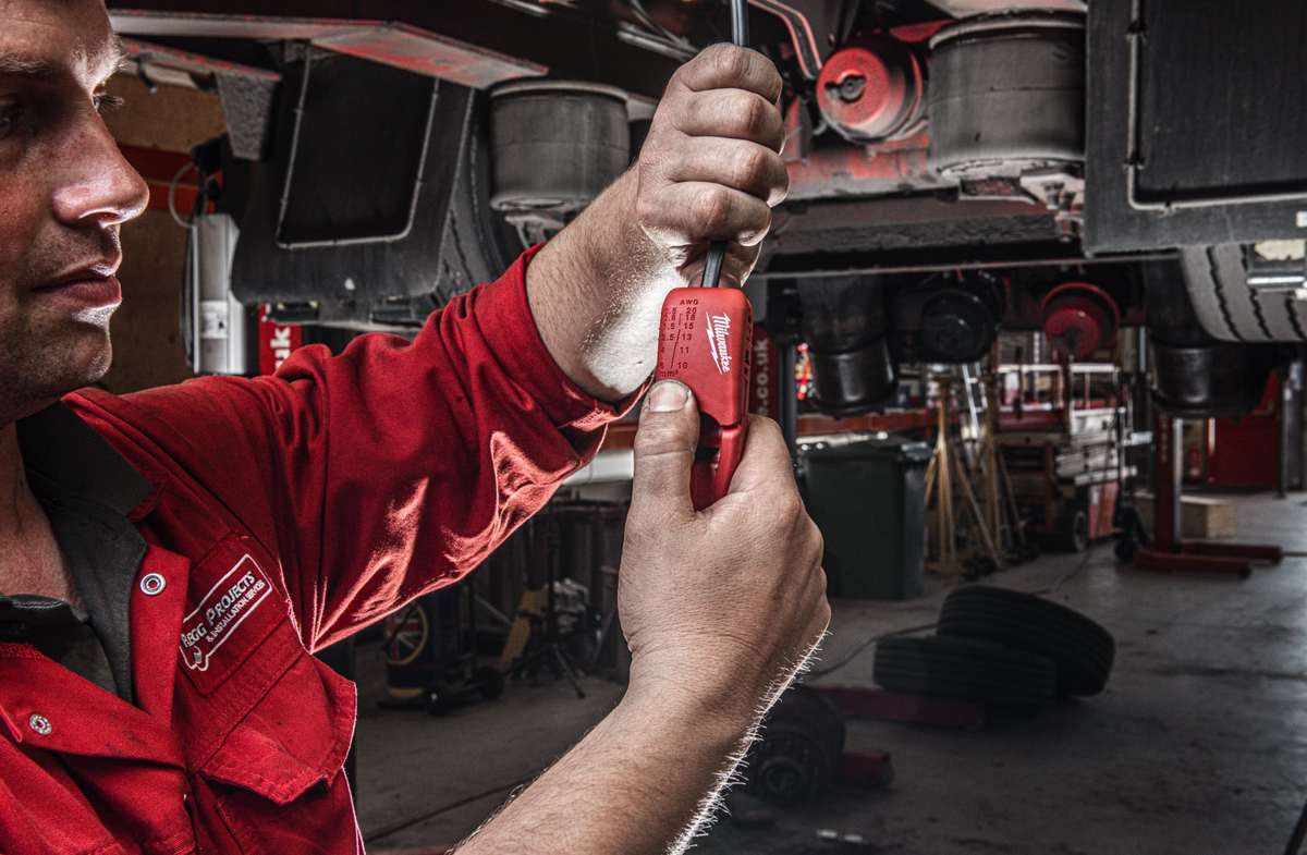 scula de dezizolare Milwaukee