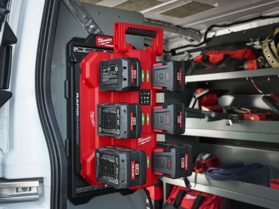Incarcator rapid Milwaukee M18 MPC6, 6 porturi, 6A si 2.6A, sistem depozitare Packout, 4932498551