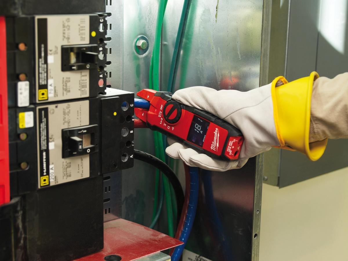Aparat de masurat pentru electricieni Milwaukee