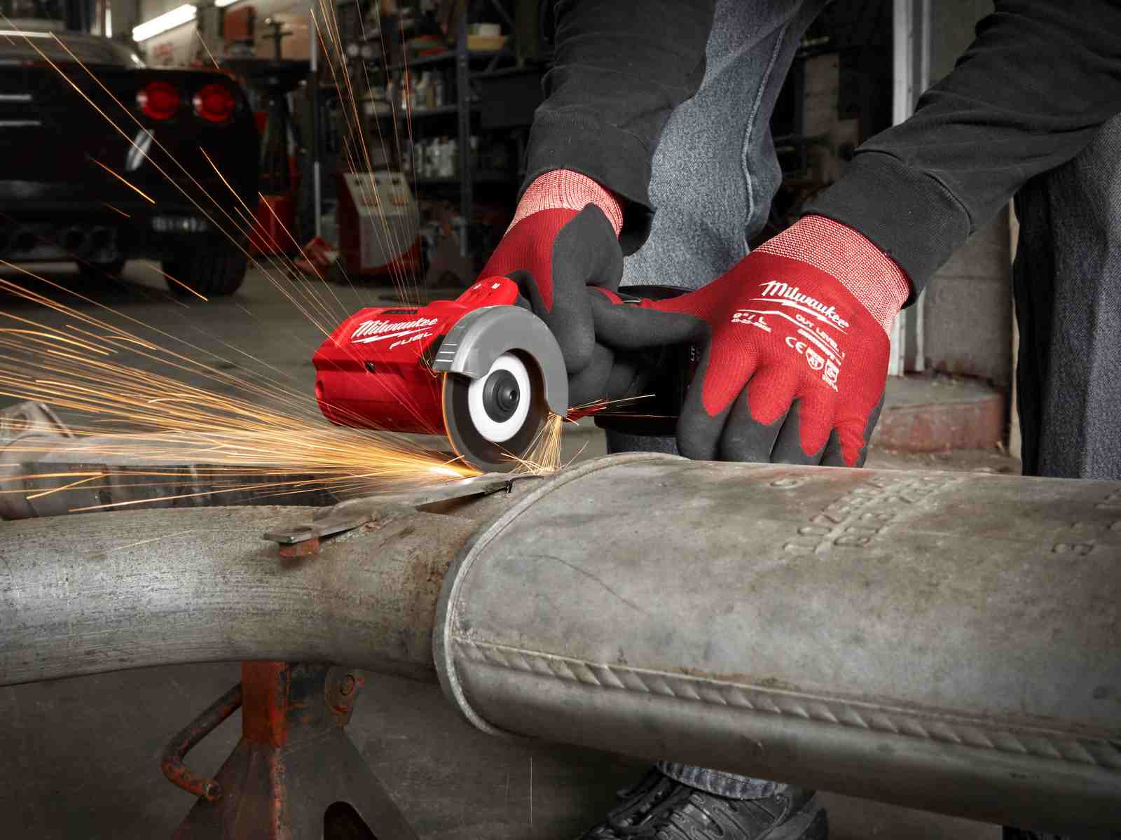 masina debitat materiale Milwaukee