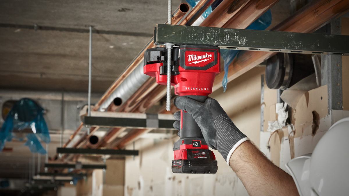 Dispozitiv taiere tije filetate Milwaukee M18