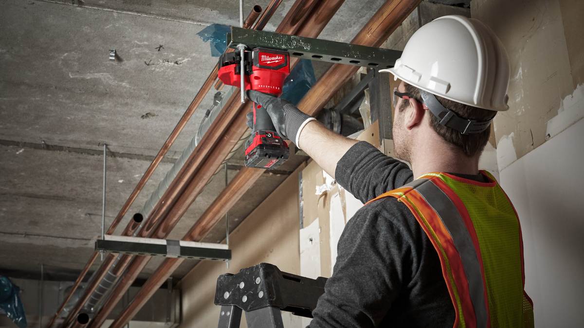 Dispozitiv taiere tije filetate Milwaukee M18