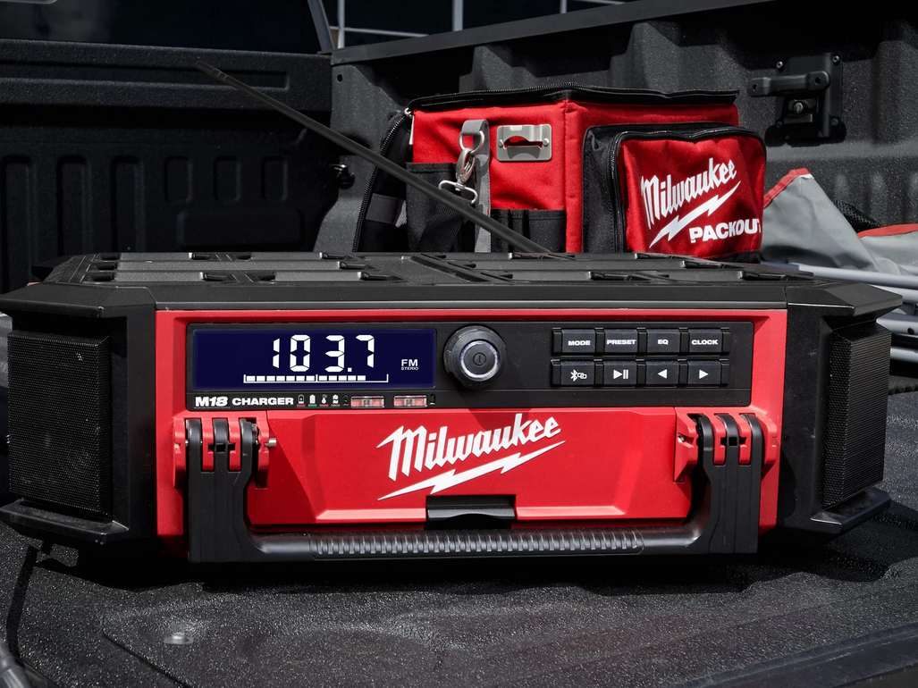 radio Milwaukee M18, 40W, pentru santiere