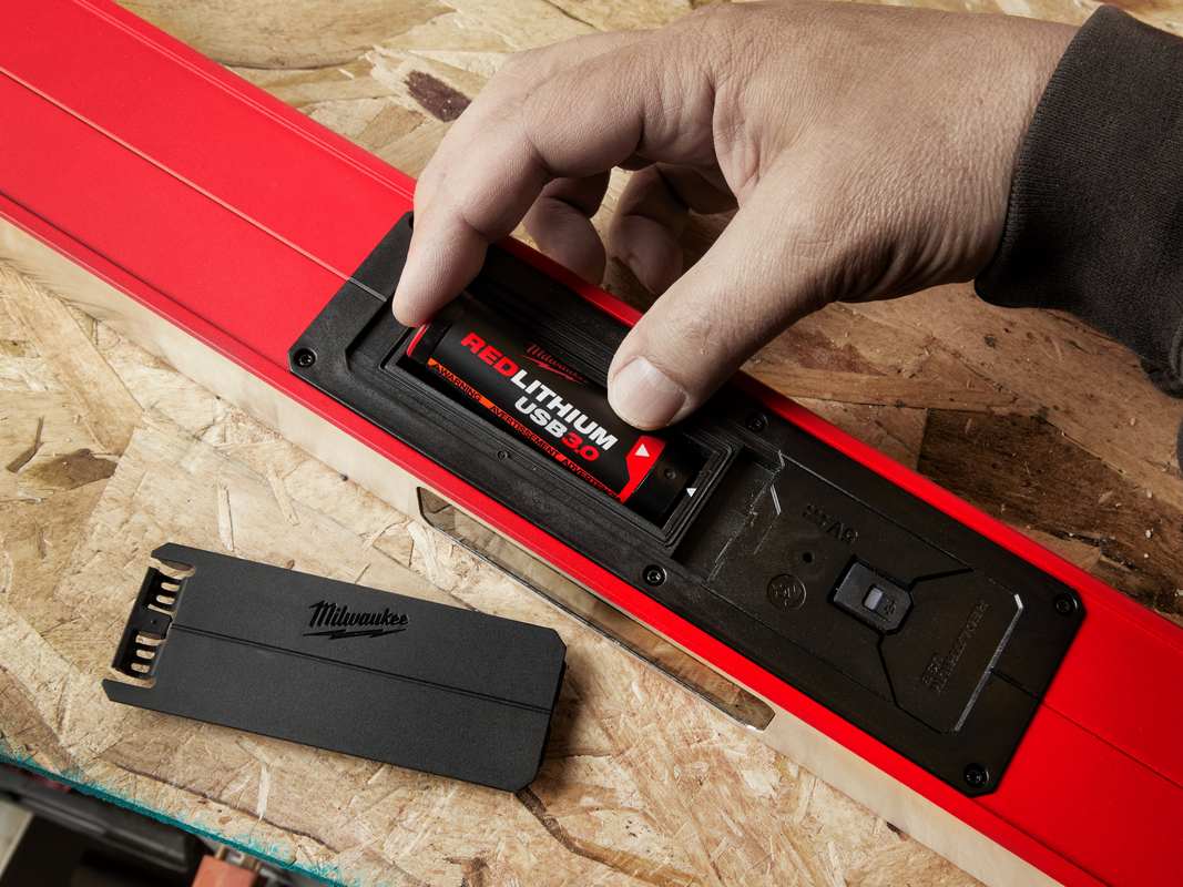 Acumulator Milwaukee L4 B3 Redlithium USB, 3.0 Ah, 4V, timp incarcare 120min, 4933478311