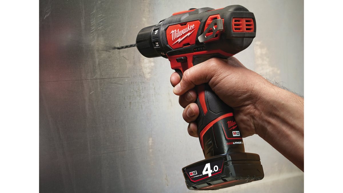 masina gaurit Milwaukee M12