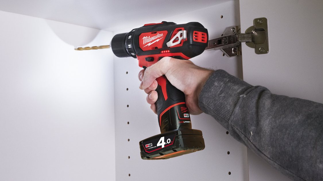masina gaurit Milwaukee M12