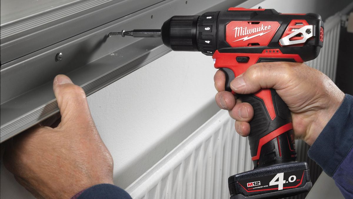 masina gaurit Milwaukee M12