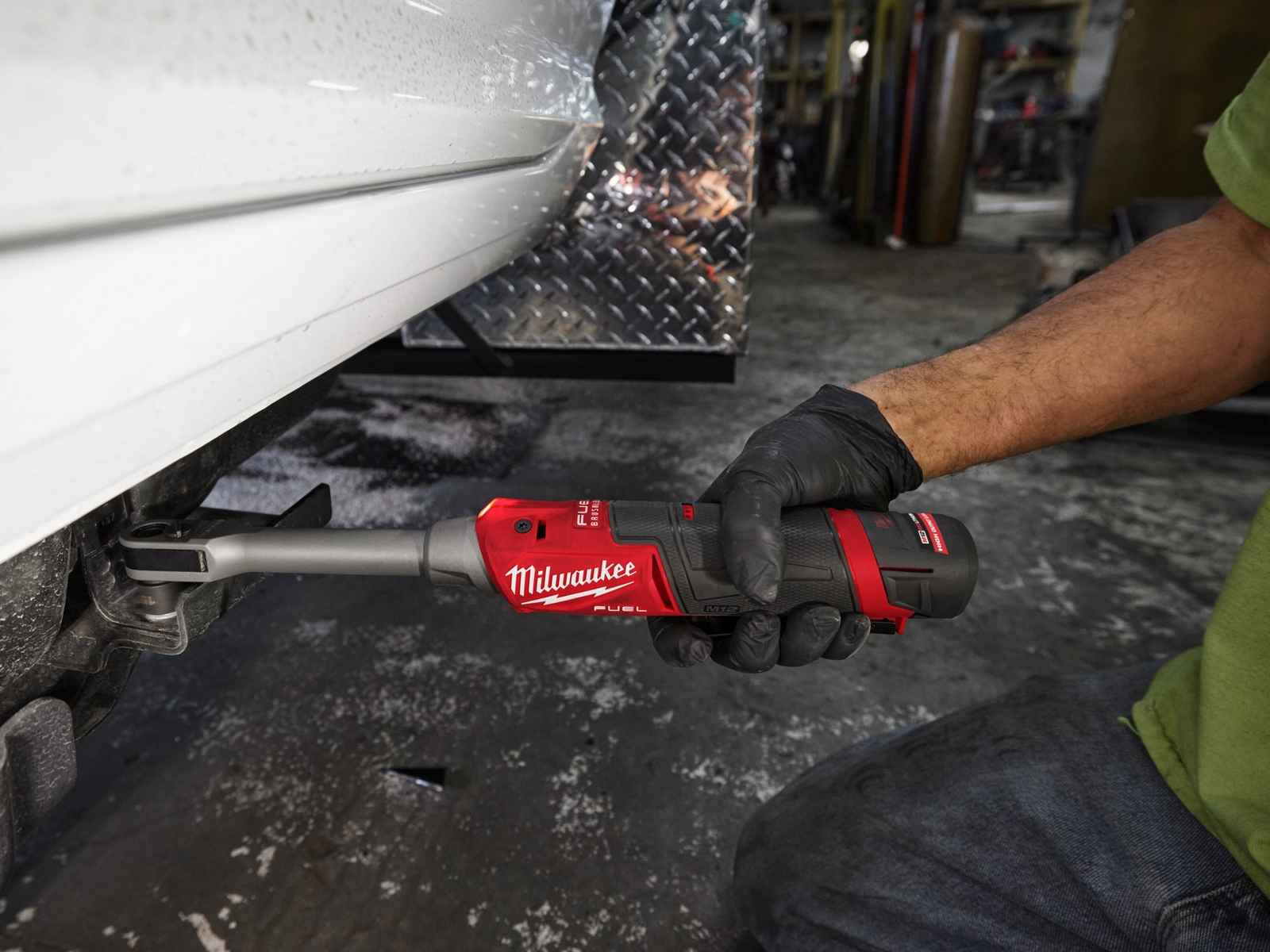Cheie cu clichet Milwaukee M12 FPTR-0 Fuel Insider, 80Nm, 350 RPM, pass-through 15mm, tubulare 8-21mm, motor fara perii, 4933499413