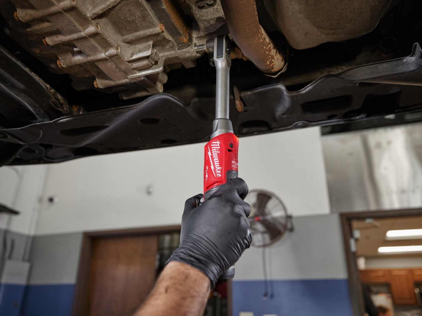 Cheie cu clichet Milwaukee M12 FPTR-0 Fuel Insider, 80Nm, 350 RPM, pass-through 15mm, tubulare 8-21mm, motor fara perii, 4933499413