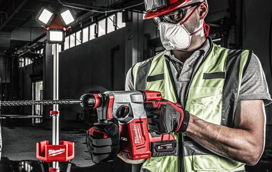ciocan rotopercutor milwaukee