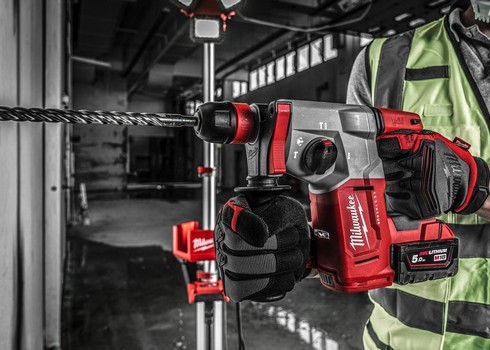 ciocan rotopercutor milwaukee m18